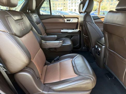 Used 2023 Ford Explorer King Ranch w/ Class IV Trailer Tow Package AWD/4WD image 21