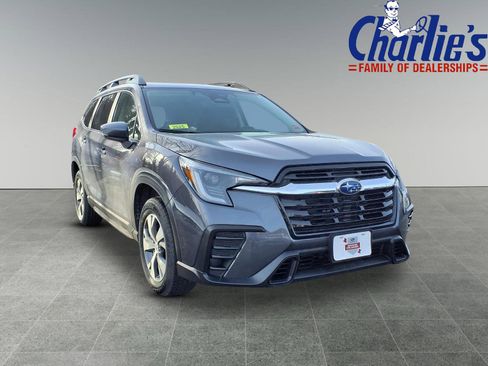 Used 2025 Subaru Ascent Premium AWD/4WD image 3
