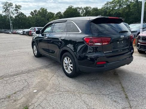 Used 2019 Kia Sorento L FWD image 4