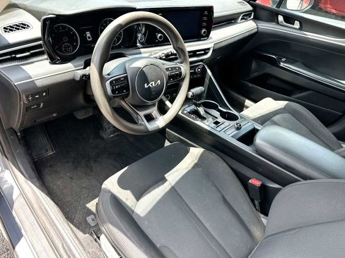 Used 2023 Kia K5 LXS FWD image 4