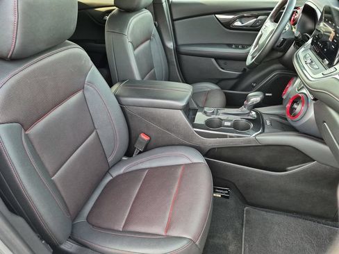 Used 2025 Chevrolet Blazer RS FWD image 30