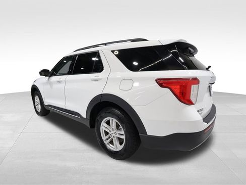 Used 2023 Ford Explorer XLT w/ Equipment Group 202A image 2