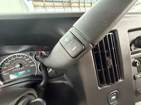 Used 2024 Chevrolet Express 3500 LT w/ LT Preferred Equipment Group RWD image 35