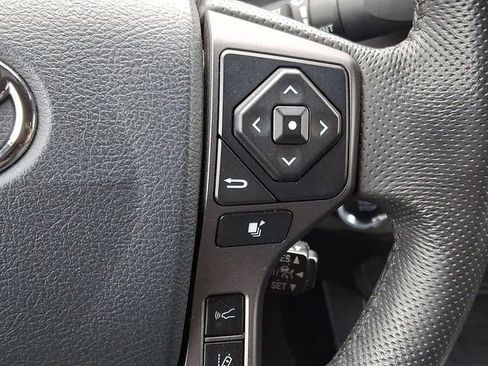 Used 2020 Toyota Tacoma TRD Sport w/ Blackout Package image 21