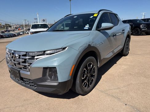 Used 2024 Hyundai Santa Cruz SEL w/ Activity Package image 3