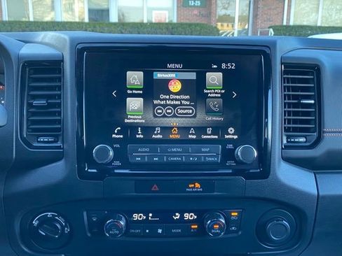 Used 2022 Nissan Frontier PRO-4X image 35