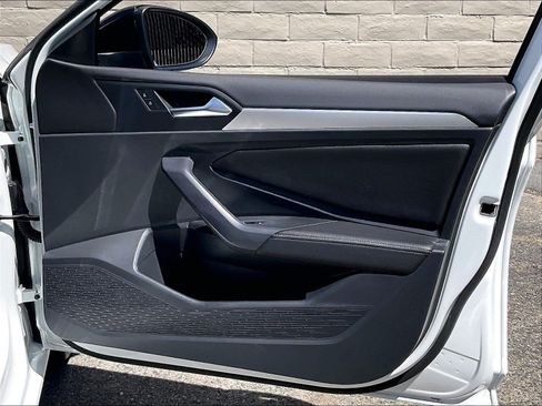 Certified 2023 Volkswagen Jetta Sport FWD image 23