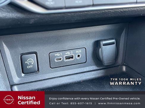 Certified 2024 Nissan Sentra SR FWD image 29