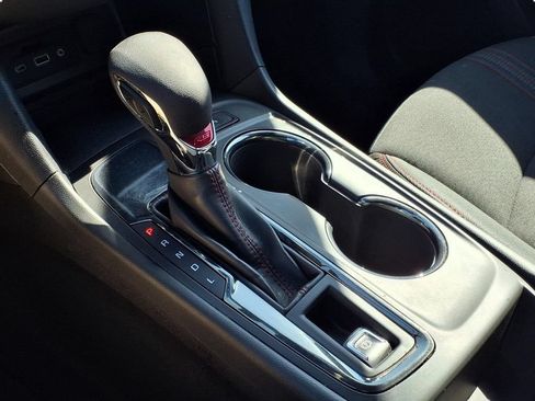 Used 2023 Chevrolet Equinox RS FWD image 14