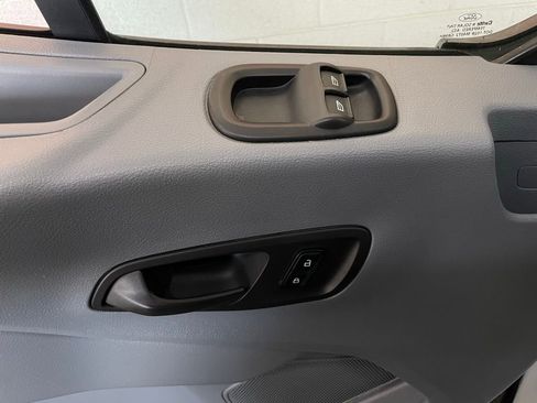 Used 2017 Ford Transit 150 XL image 22