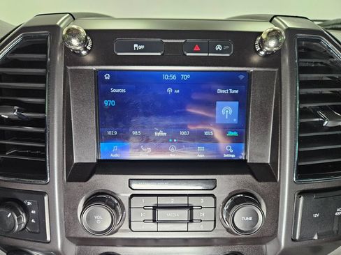 Used 2019 Ford F150 XLT w/ Equipment Group 302A Luxury AWD/4WD image 15