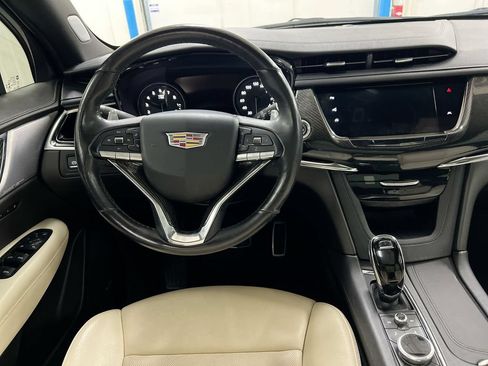 Used 2020 Cadillac XT6 Sport AWD/4WD image 11