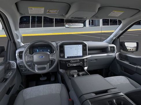 New 2025 Ford F150 Lightning XLT image 11