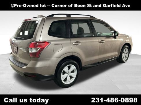 Used 2016 Subaru Forester 2.5i Premium w/ All-Weather Package image 5