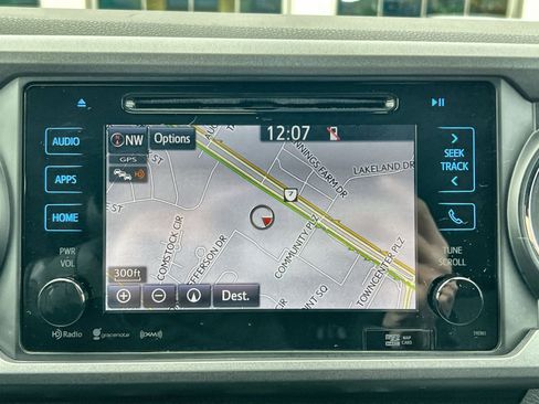 Used 2019 Toyota Tacoma TRD Off-Road image 20