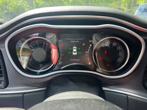 Used 2017 Dodge Challenger R/T Plus image 23