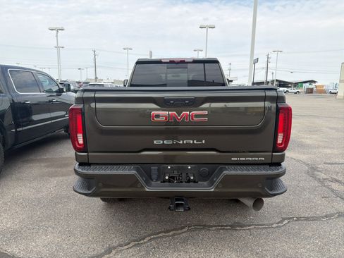 Used 2023 GMC Sierra 2500 Denali w/ Denali Ultimate Package AWD/4WD image 3