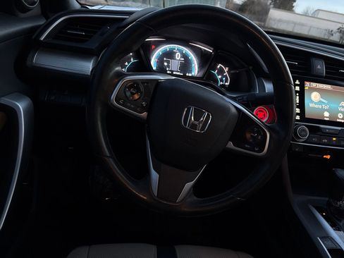 Used 2016 Honda Civic Touring image 13