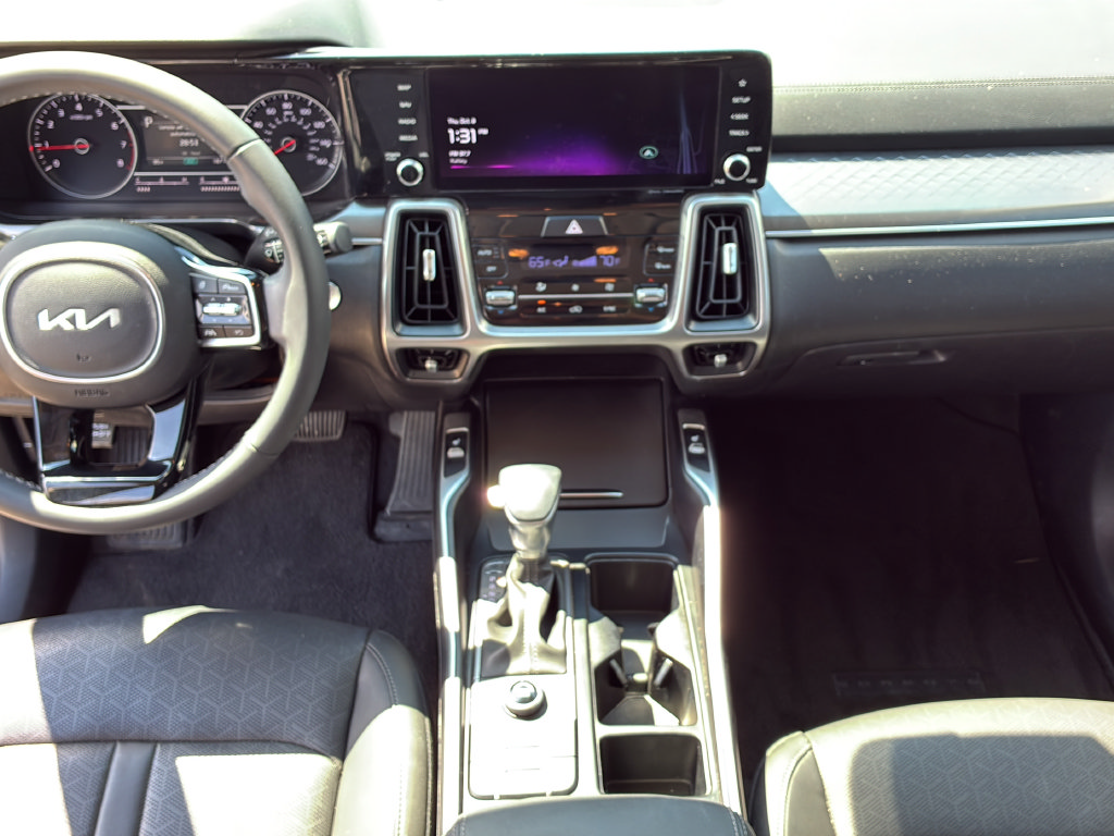 Used 2023 Kia Sorento S FWD image 24