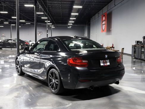 Used 2016 BMW M235i Coupe RWD image 5