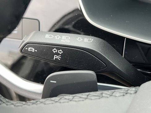 New 2025 Audi Q3 2.0T Premium image 29