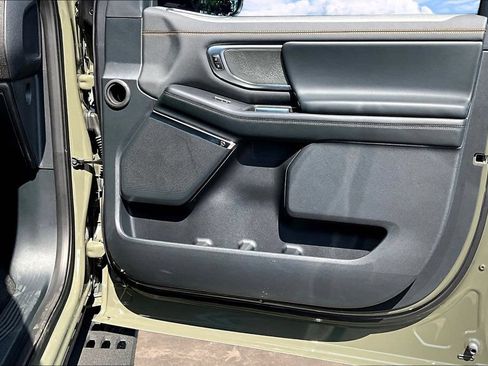 Used 2025 Ford Expedition Tremor AWD/4WD image 30