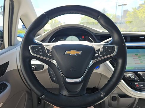 Used 2020 Chevrolet Bolt Premier w/ Infotainment Package image 25