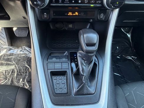 Used 2023 Toyota RAV4 XLE image 27