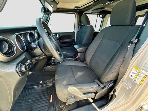 Used 2018 Jeep Wrangler Unlimited Sport AWD/4WD image 19