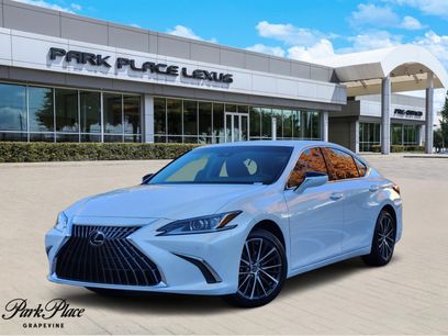 New 2025 Lexus ES 350 w/ Premium Package