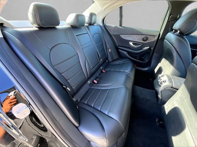 Used 2017 Mercedes-Benz C 300 Sedan image 28