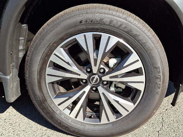 Used 2023 Nissan Rogue SV AWD/4WD image 8