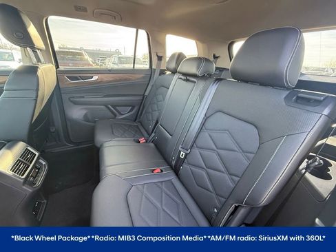 Certified 2024 Volkswagen Atlas SE image 7