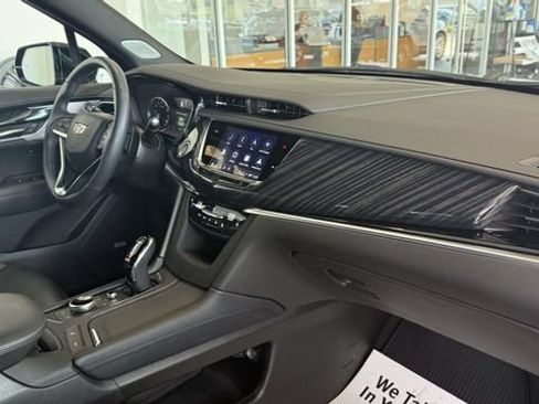 Certified 2024 Cadillac XT6 Premium Luxury AWD/4WD image 22
