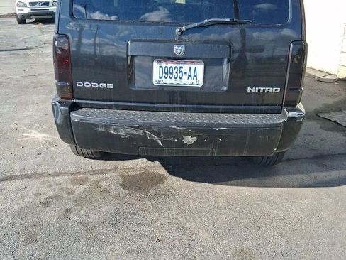 Used 2011 Dodge Nitro Heat image 4