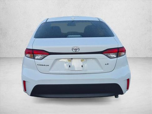 Used 2025 Toyota Corolla LE FWD image 6