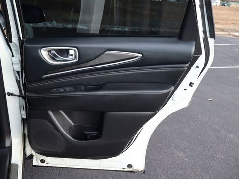 Used 2020 INFINITI QX60 Luxe w/ Essential Package image 27