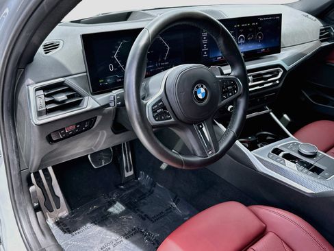 Used 2023 BMW 330i Sedan w/ M Sport Package RWD image 9