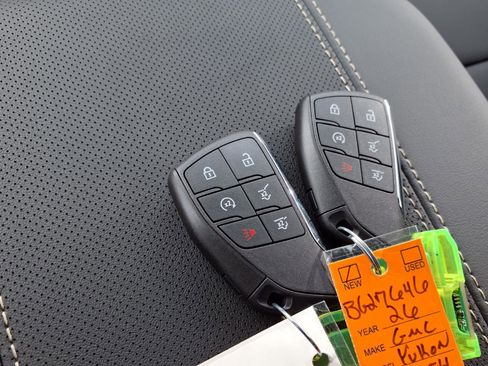 New 2026 GMC Yukon Elevation w/ Elevation Premium Package image 13