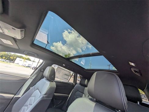 Used 2026 Volkswagen Atlas Cross Sport SE image 21