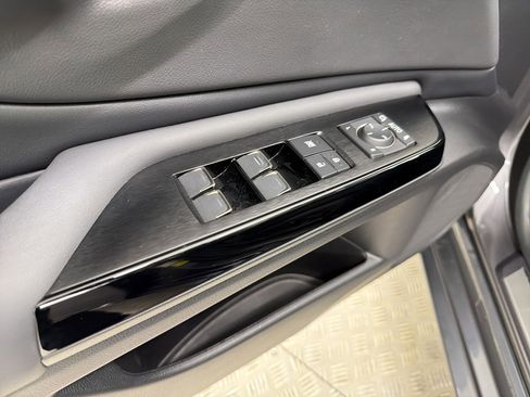 Used 2023 Lexus ES 300h w/ Luxury Package FWD image 13