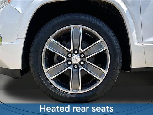 Used 2017 GMC Acadia Denali w/ Technology Package AWD/4WD image 35