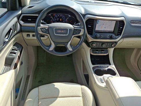 Used 2021 GMC Acadia Denali w/ Denali Ultimate Package AWD/4WD image 13