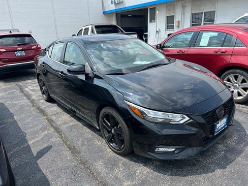 Used 2022 Nissan Sentra SR w/ Midnight Edition FWD image 2