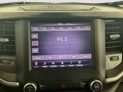 Used 2019 RAM 1500 Big Horn RWD image 19
