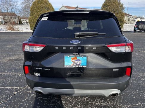Used 2022 Ford Escape Titanium image 6