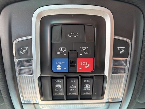 Used 2023 RAM 2500 Limited image 54