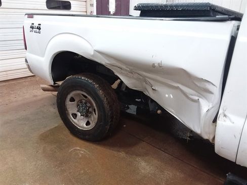 Used 2015 Ford F250 XLT w/ XLT Interior Package image 18