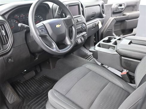 Used 2022 Chevrolet Silverado 1500 Custom image 13