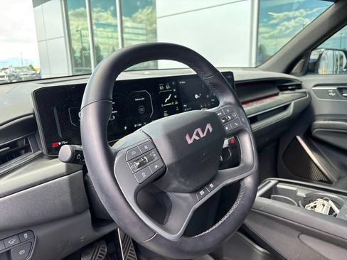 Used 2024 Kia EV9 GT-Line AWD/4WD image 5